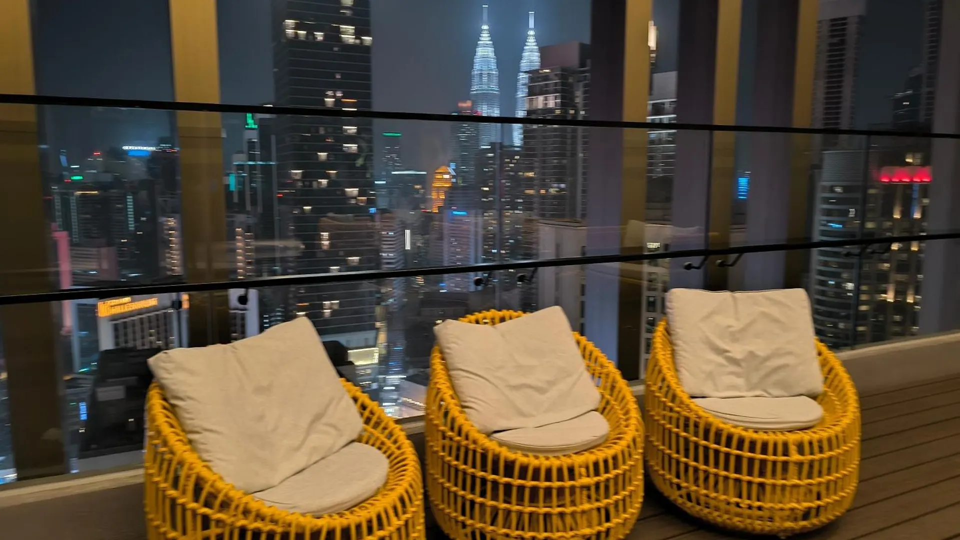 Axon Service Suites At Bukit Bintang Kl Kuala Lumpur 0*,